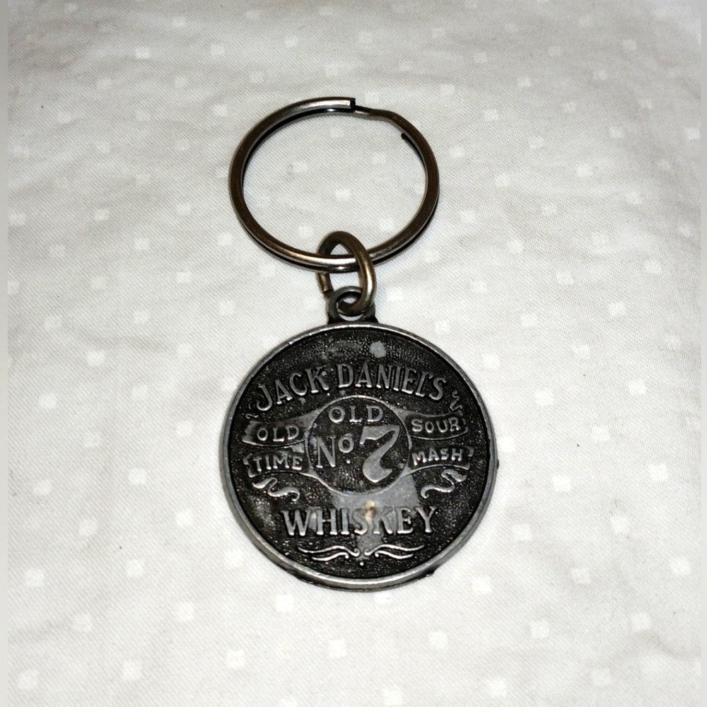 Collectible JACK DANIELS No 7 Old Time Sour Mash Whiskey Metal Keychain